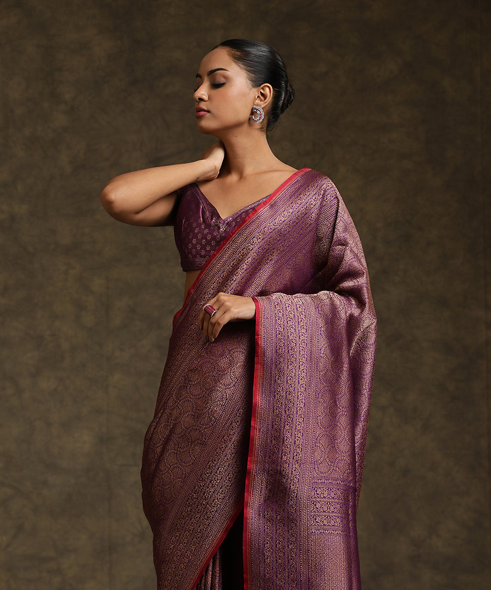 Handloom_Dark_Violet_Pure_Katan_Silk_Kimkhab_Banarasi_Saree_With_Maroon_Selvedge_WeaverStory_01