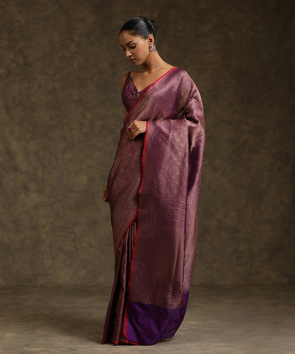 Handloom_Dark_Violet_Pure_Katan_Silk_Kimkhab_Banarasi_Saree_With_Maroon_Selvedge_WeaverStory_02