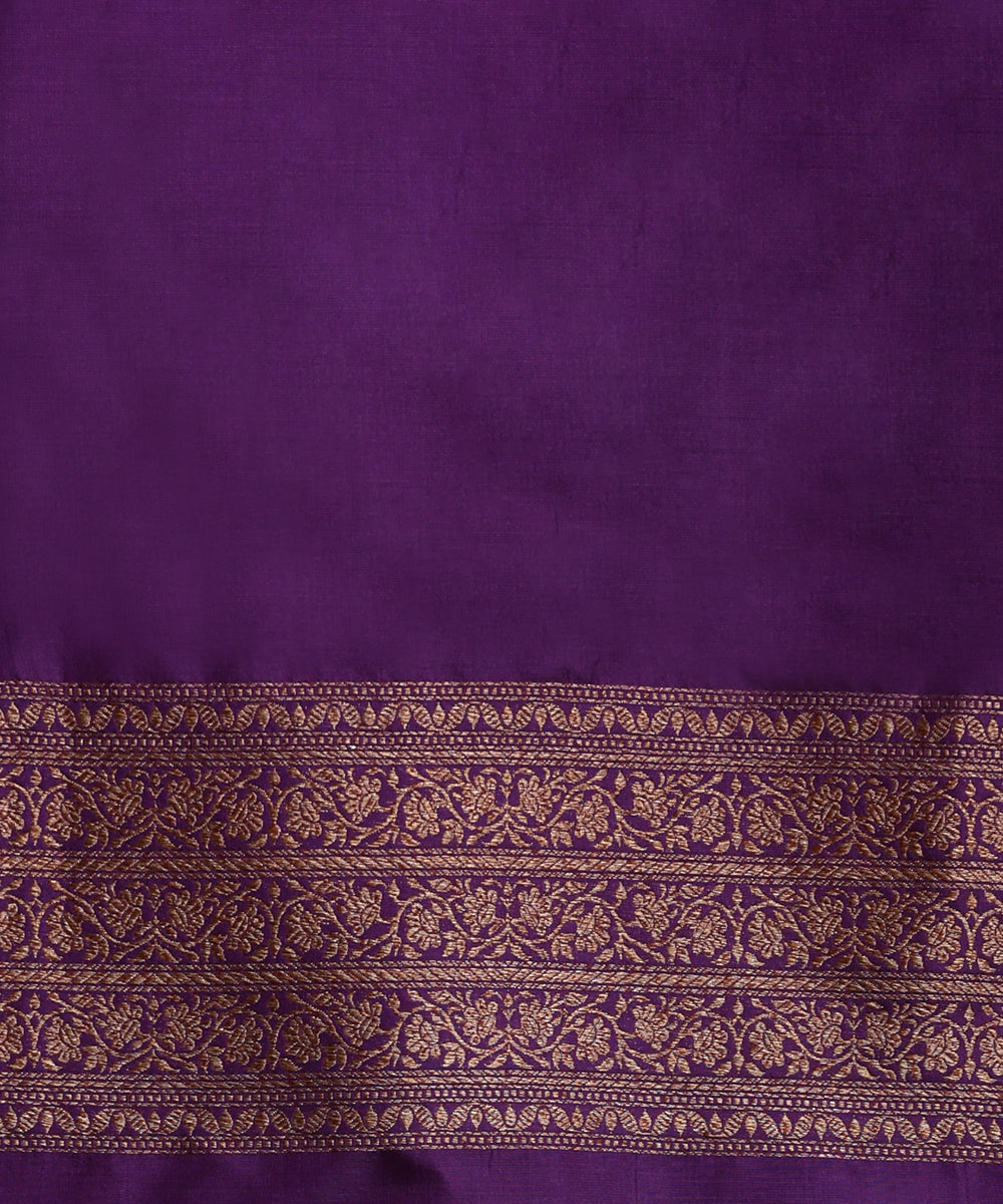 Handloom_Dark_Violet_Pure_Katan_Silk_Kimkhab_Banarasi_Saree_With_Maroon_Selvedge_WeaverStory_05