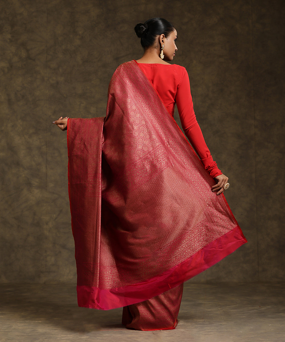 Handloom_Magenta_Pure_Katan_Silk_Banarasi_Brocade_Kimkhab_Red_Selvedge_Saree_WeaverStory_03