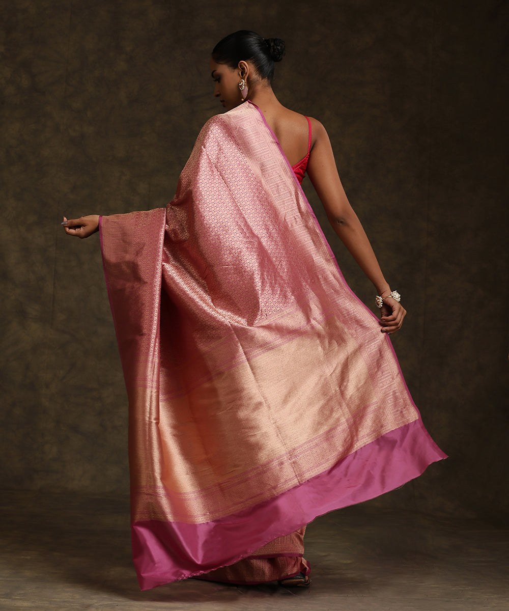 Handloom_Taffy_Pink_Pure_Katan_Silk_Banarasi_Kimkhab_Saree_With_Zari_WeaverStory_03