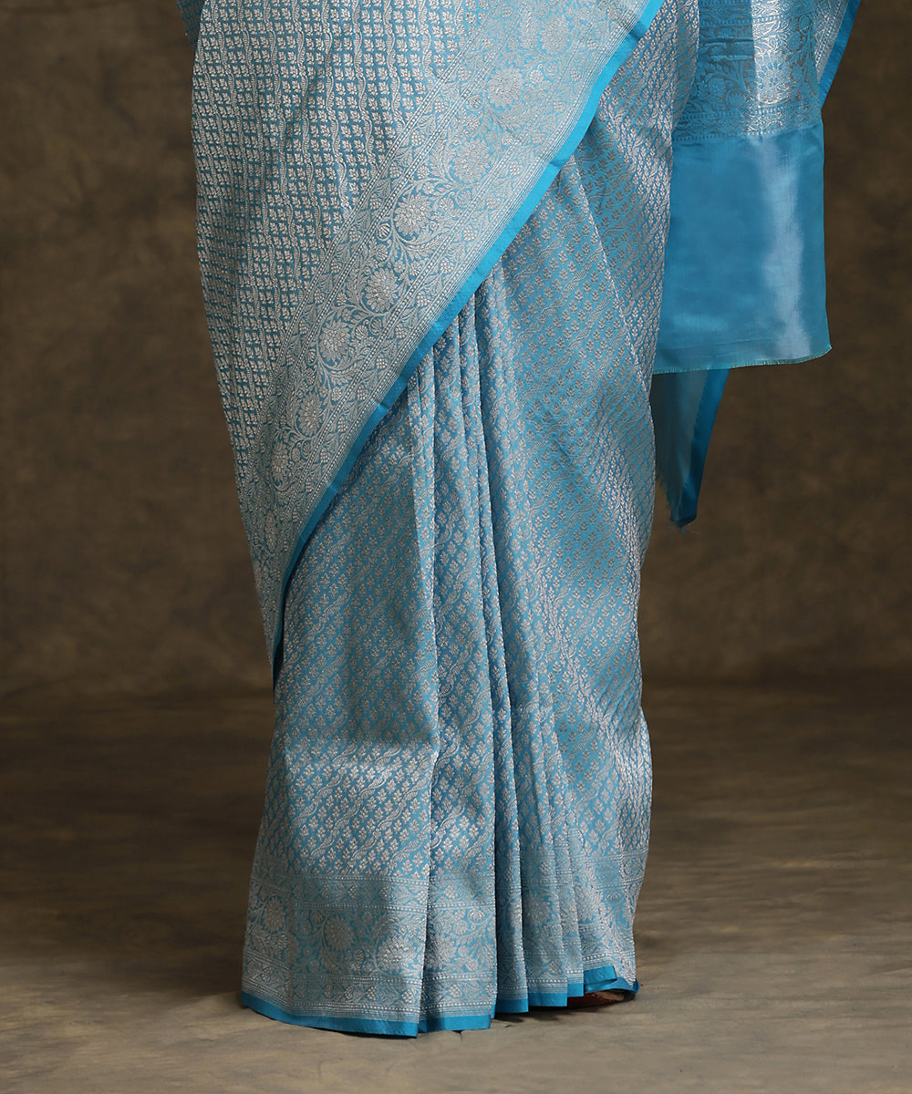 Sky_Blue_Handloom_Pure_Katan_Silk_Kimkhab_Banarasi_Saree_With_Silver_Zari_WeaverStory_04
