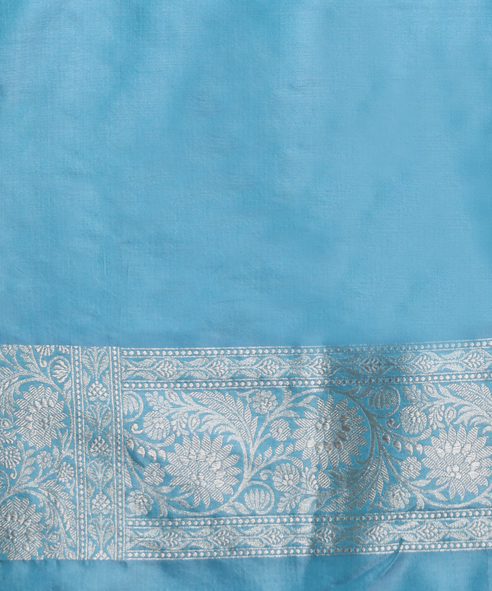 Sky_Blue_Handloom_Pure_Katan_Silk_Kimkhab_Banarasi_Saree_With_Silver_Zari_WeaverStory_05