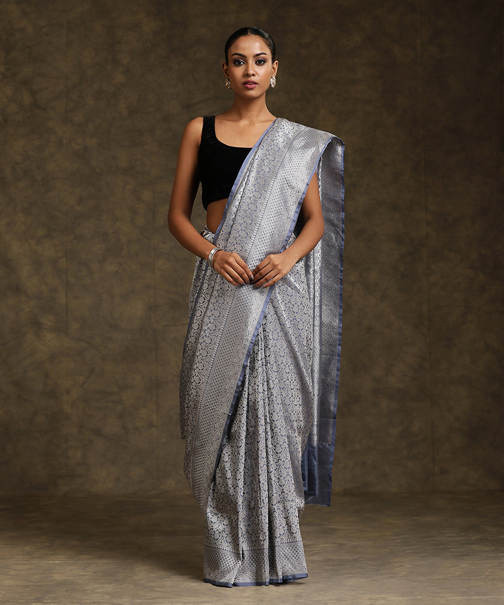 Handloom_Grey_Pure_Katan_Silk_Kimkhab_Banarasi_Saree_With_Silver_Zari_WeaverStory_02