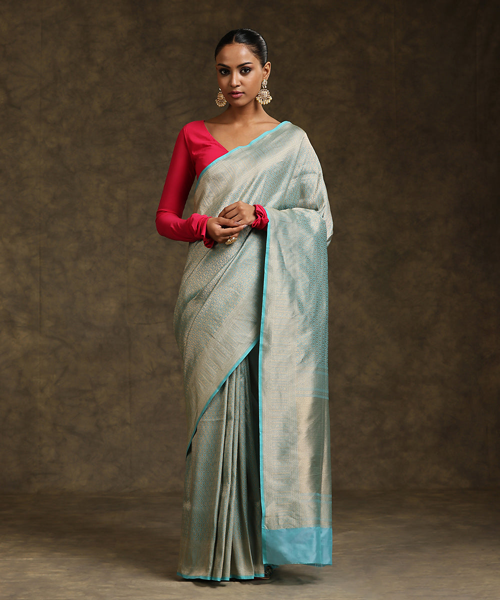 Powder_Blue_Handloom_Pure_Katan_Silk_Kimkhab_Banarasi_Saree_With_Silver_Zari_WeaverStory_02