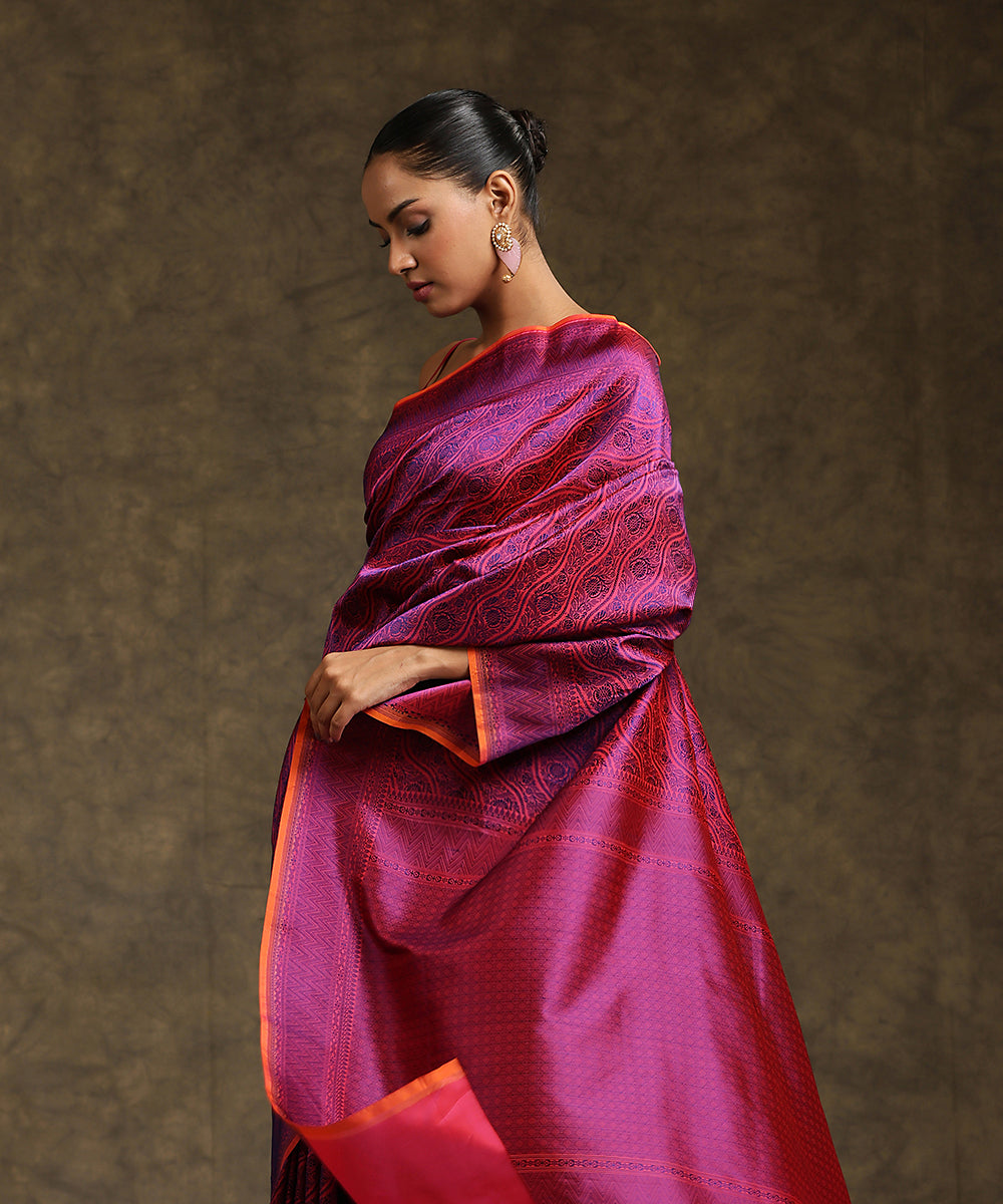Handloom_Pink_And_Orange_Double_Shade_Pure_Katan_Silk_Tanchoi_Banarasi_Saree_With_Navy_Blue_Resham_Work_WeaverStory_01