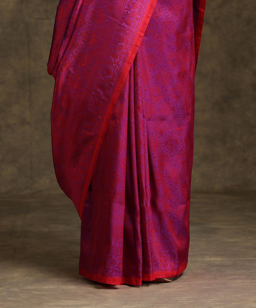 Voilet_Handloom_Double_Shade_Pure_Katan_Silk_Tanchoi_Banarasi_Saree_With_Red_Resham_Work_WeaverStory_04