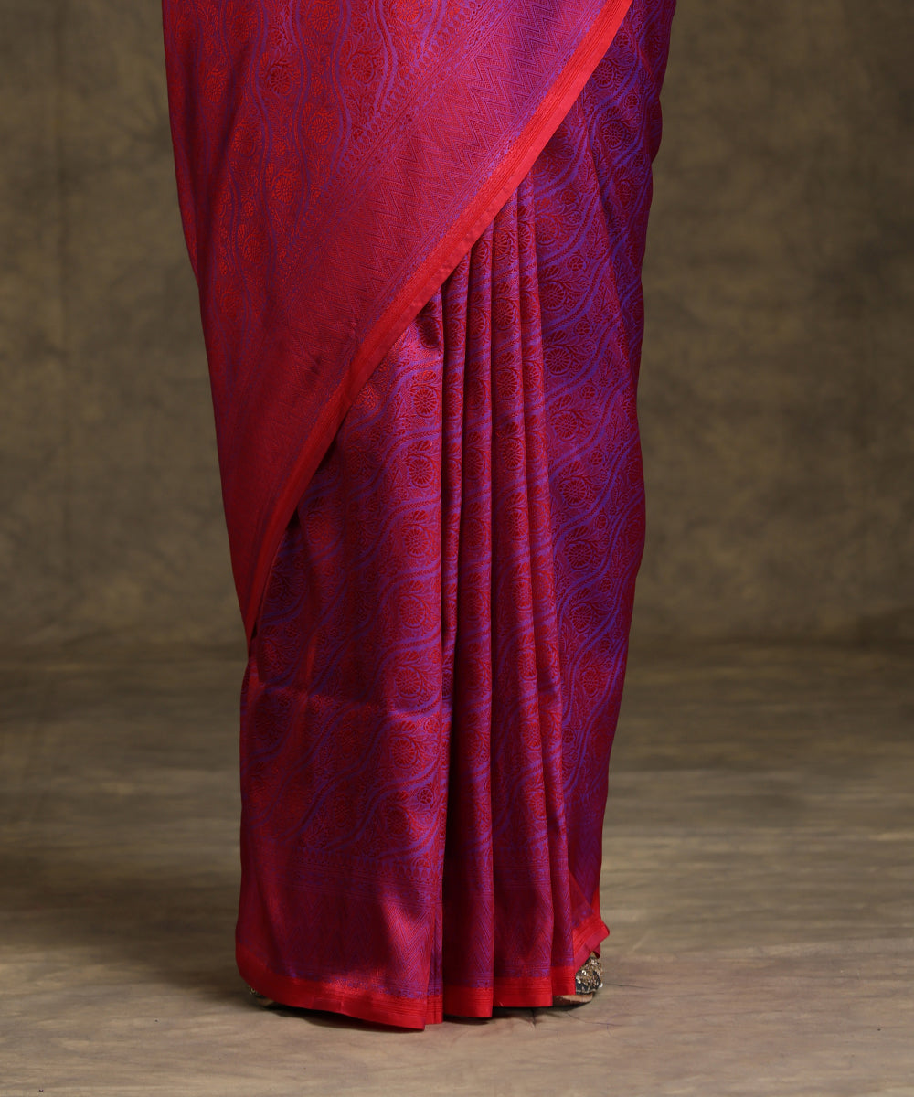 Voilet_Double_Shade_Handloom_Pure_Katan_Silk_Tanchoi_Banarasi_Saree_With_Red_Resham_Work_WeaverStory_04