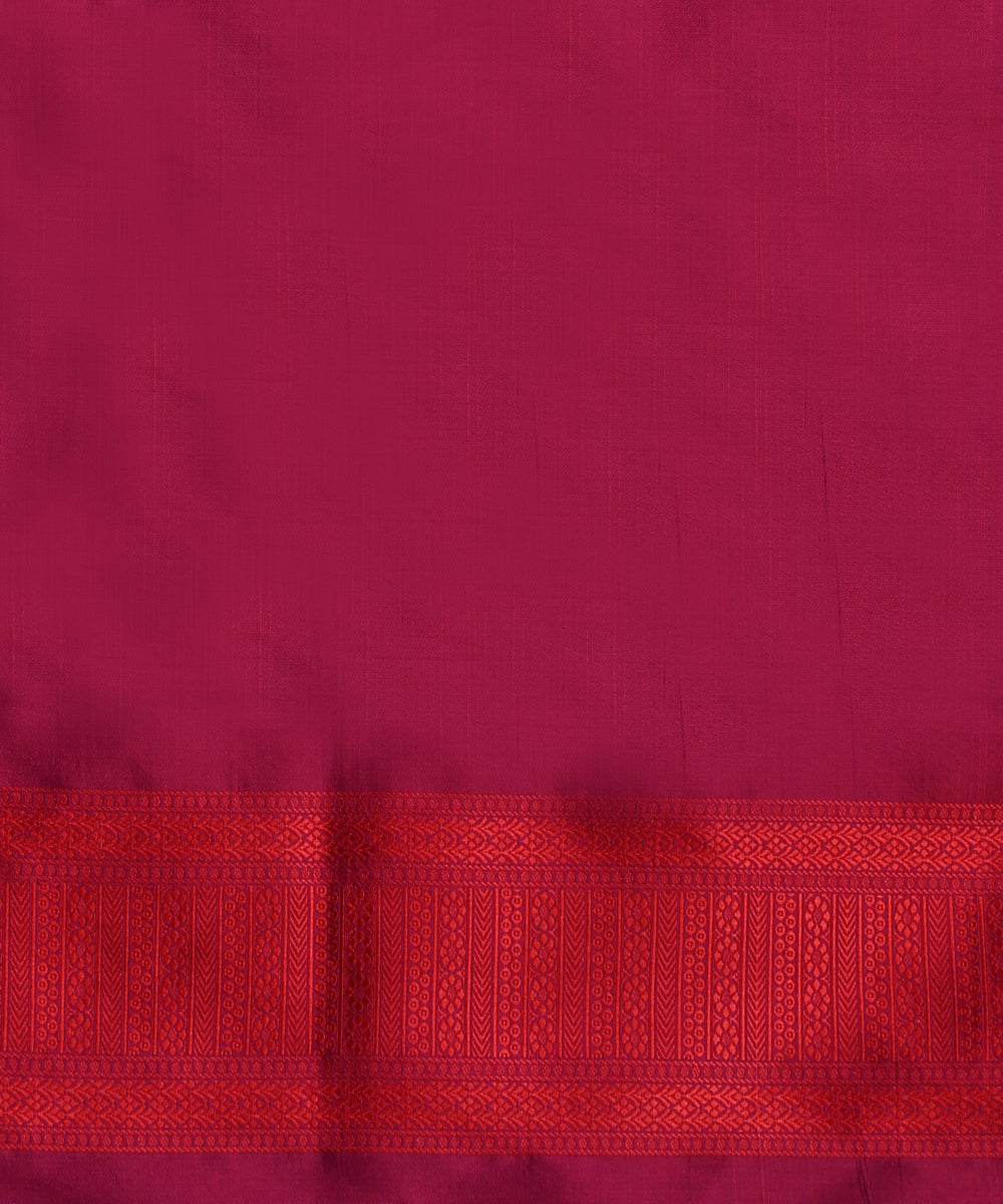 Handloom_Purple_Double_Shade_Pure_Katan_Silk_Tanchoi_Banarasi_Saree_With_Magenta_Resham_Work_WeaverStory_05