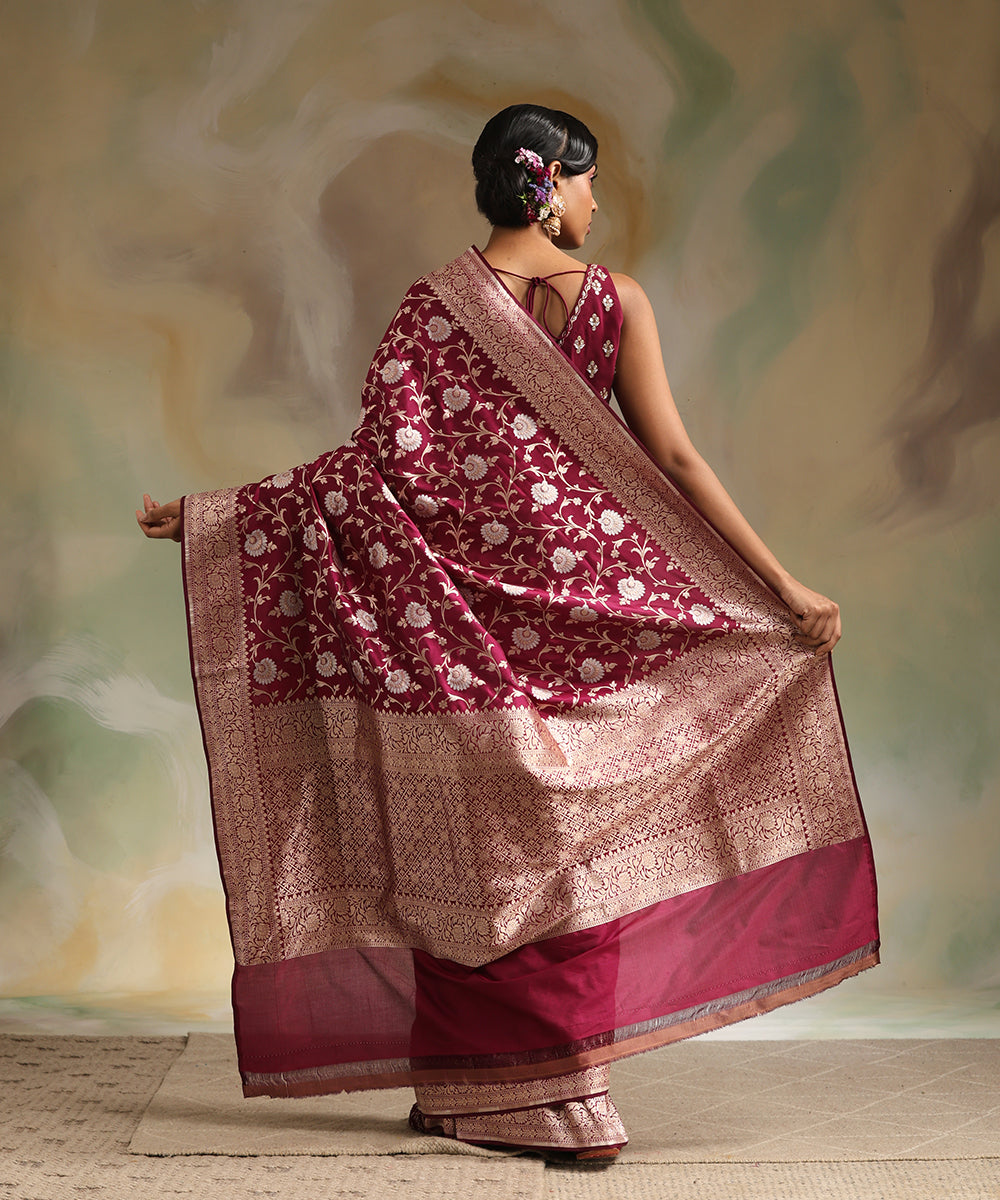 Plum_Handloom_Pure_Katan_Silk_Banarasi_Saree_With_All_Over_Sona_Rupa_Cutwork_Jaal_WeaverStory_03