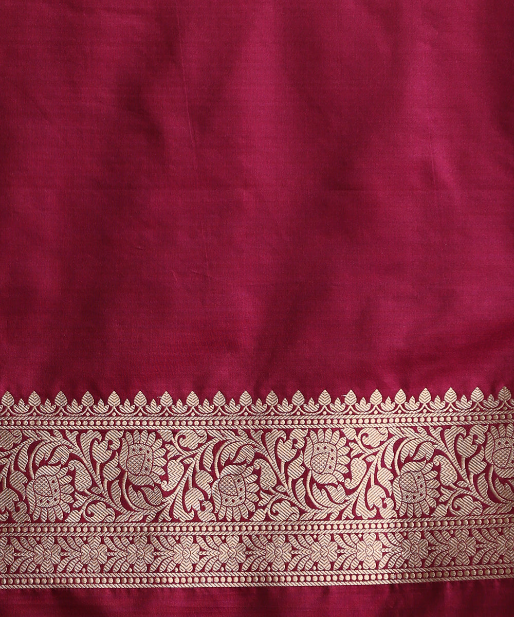 Plum_Handloom_Pure_Katan_Silk_Banarasi_Saree_With_All_Over_Sona_Rupa_Cutwork_Jaal_WeaverStory_05