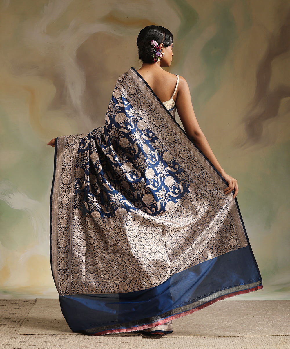 Navy_Blue_Handloom_Pure_Katan_Silk_Banarasi_Saree_With_All_Over_Gold_Zari_Cutwork_Jaal_WeaverStory_03