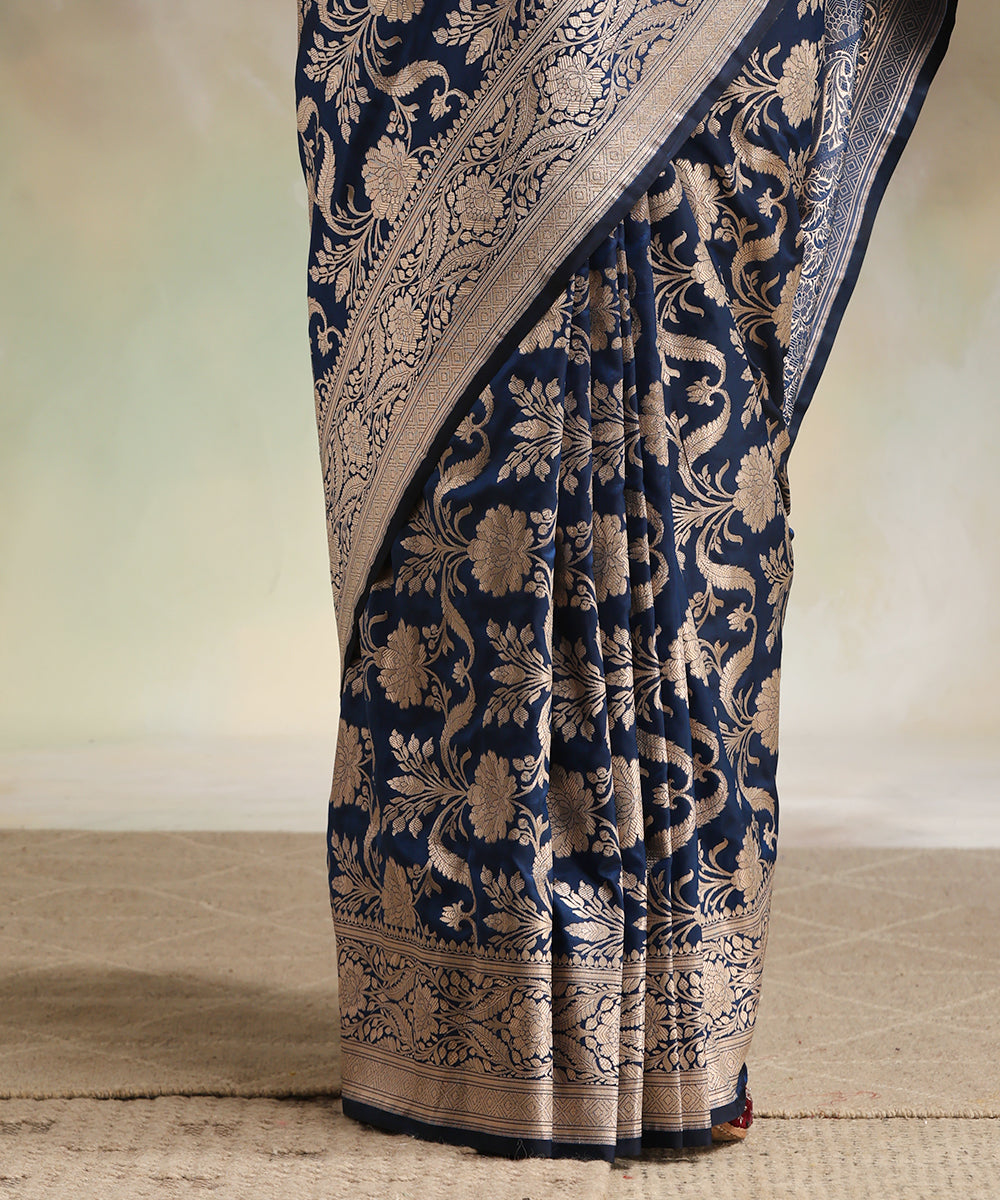 Navy_Blue_Handloom_Pure_Katan_Silk_Banarasi_Saree_With_All_Over_Gold_Zari_Cutwork_Jaal_WeaverStory_04