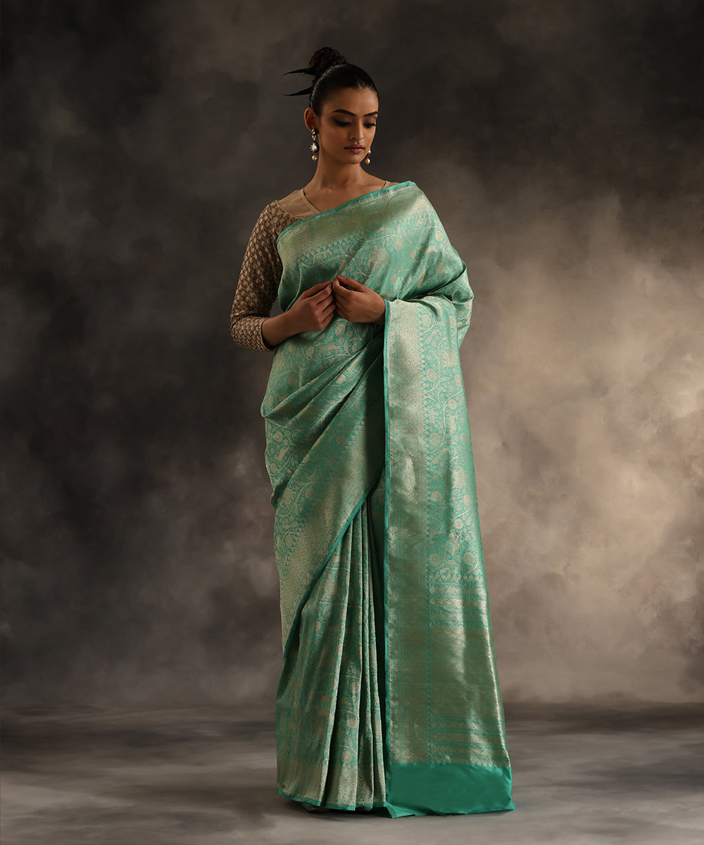 Handloom_Turquoise_Pure_Katan_Silk_Shikargah_Banarasi_Saree_WeaverStory_02