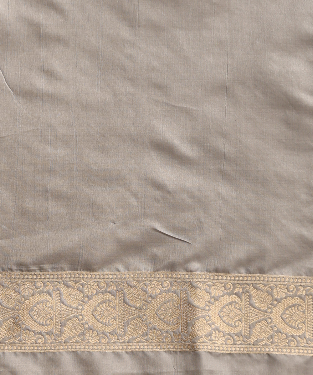 Pastel_Handloom_Grey_Pure_Katan_Silk_Banarasi_Saree_With_Cutwork_Jaal_WeaverStory_05