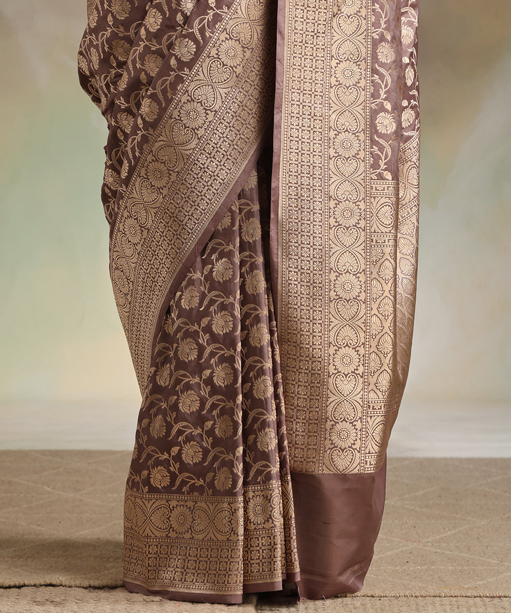 Handloom_Espresso_Pure_Katan_Silk_Banarasi_Saree_With_Cutwork_Jaal_WeaverStory_04