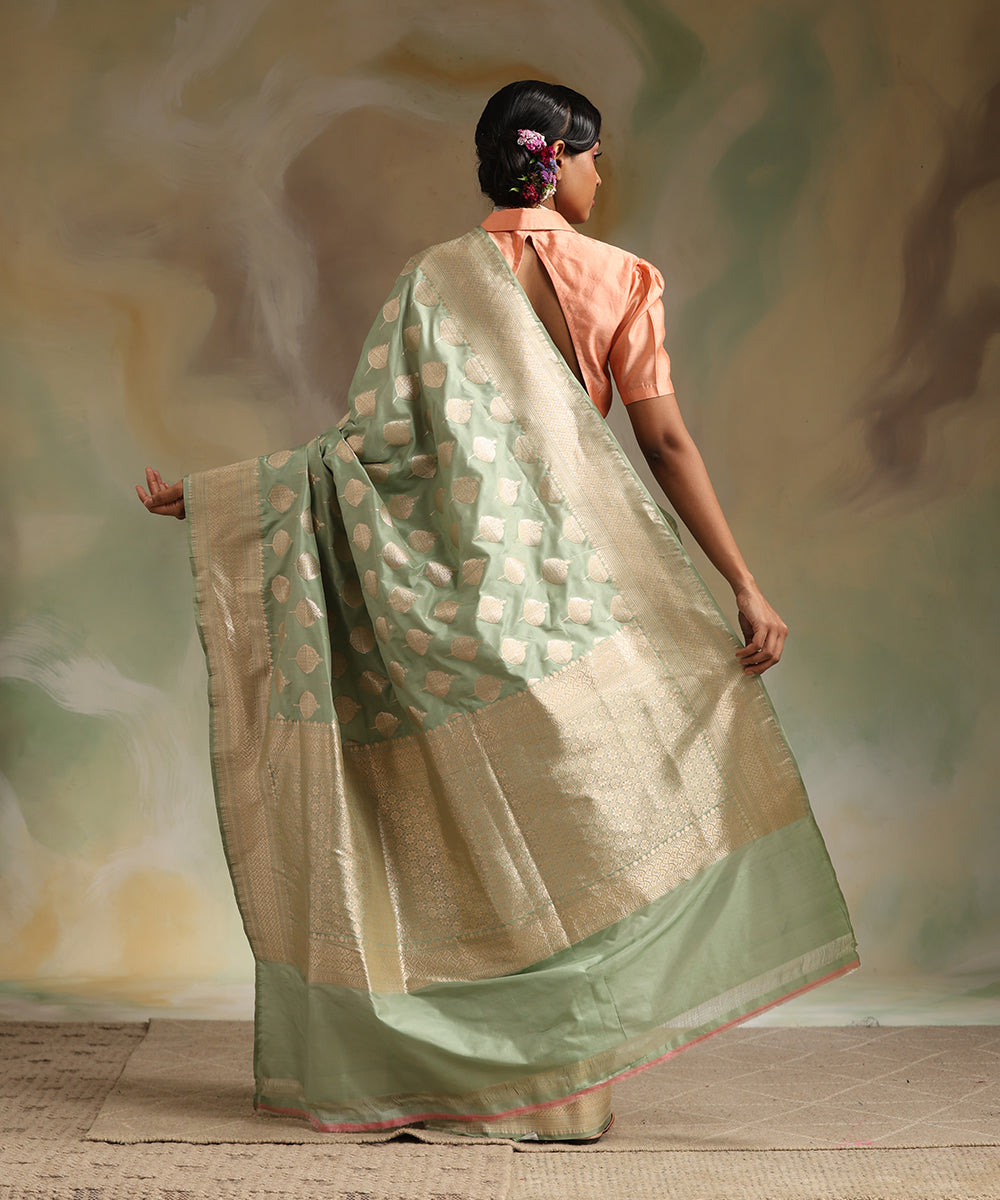 Pastel_Green_Handloom_Pure_Katan_Silk_Banarasi_Saree_With_Golden_Booti_WeaverStory_03