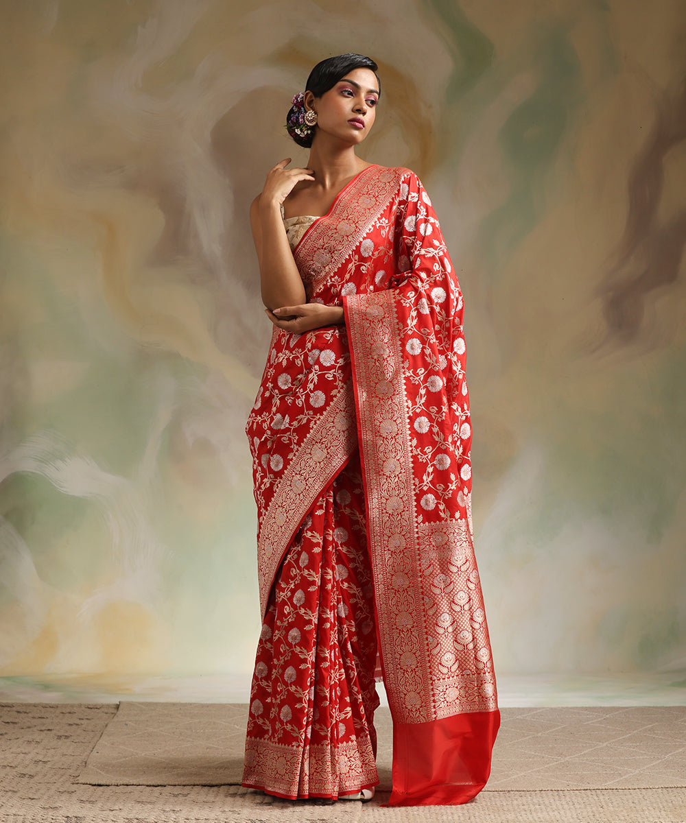Handloom_Red_Pure_Katan_Silk_Banarasi_Saree_With_Sona_Rupa_Cutwork_Jaal_WeaverStory_02