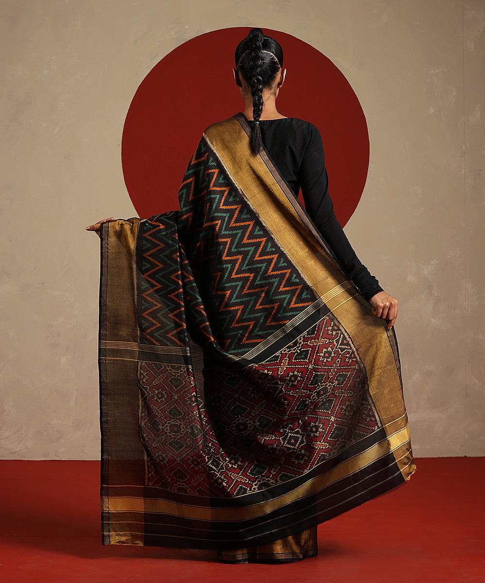 Black_And_Maroon_Handloom_Pure_Mulberry_Silk_Ikat_Patola_Saree_With_Tissue_Border_WeaverStory_03