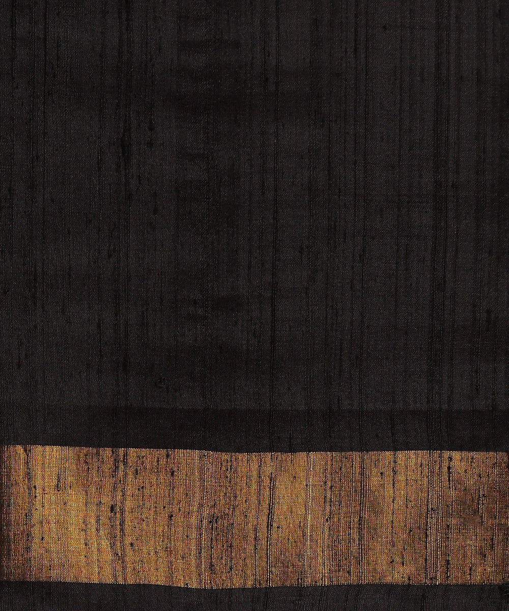 Green_And_Black_Handloom_Pure_Raw_Silk_Ikat_Patola_Saree_With_Tissue_Border_WeaverStory_05