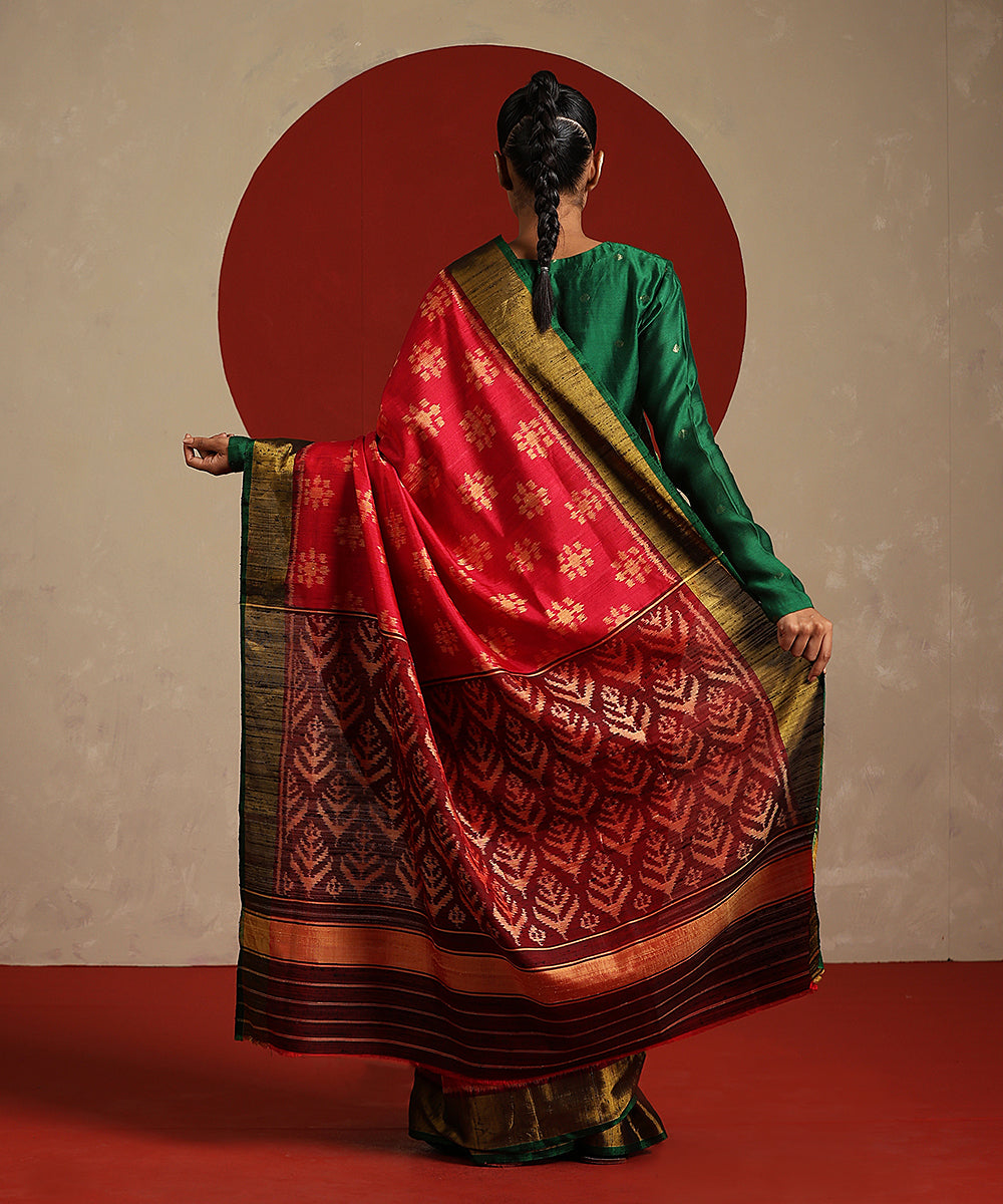 Handloom_Hot_Pink_Pure_Raw_Silk_Single_Ikat_Patola_Saree_With_Tissue_Border_WeaverStory_03