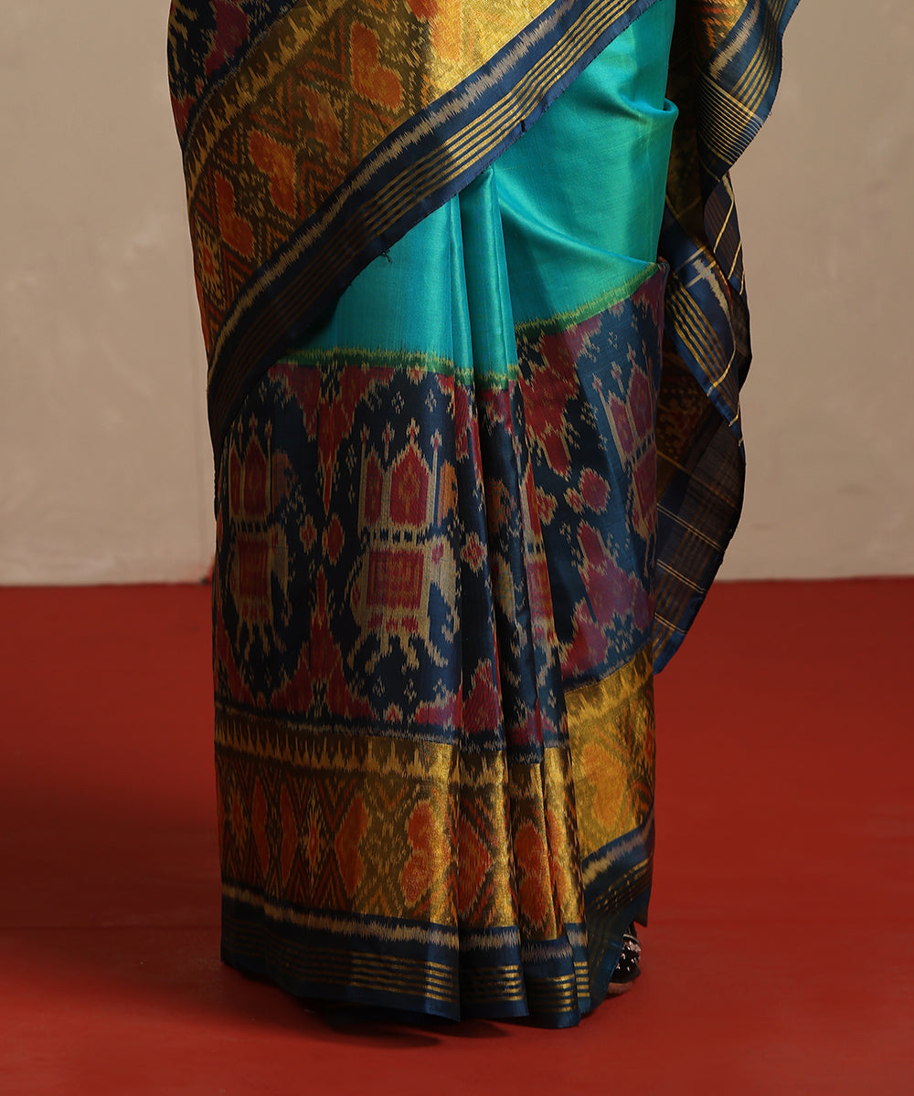 Handloom_Blue_Double_Shade_Pure_Mulberry_Silk_Single_Ikat_Patola_Saree_WeaverStory_04
