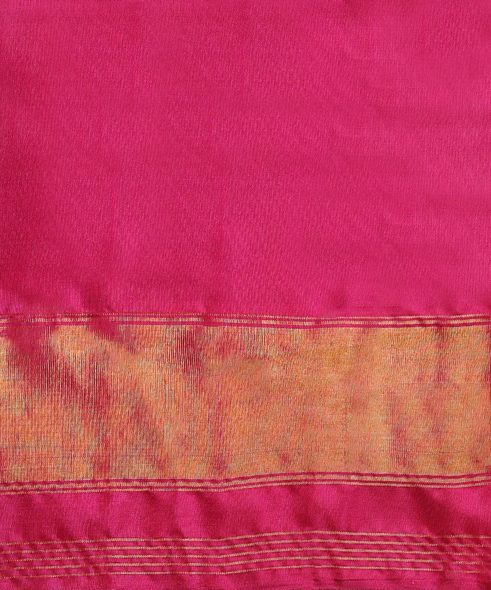 Handloom_Sea_Green_And_Hot_Pink_Double_Shade_Pure_Mulberry_Silk_Ikat_Patola_Saree_WeaverStory_05