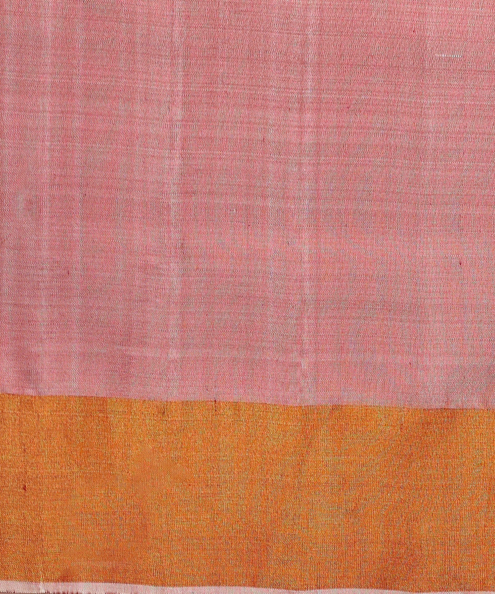 Offwhite_Double_Shade_Handloom_Pure_Mulberry_Silk_Ikat_Patola_Saree_With_Tissue_Border_WeaverStory_05