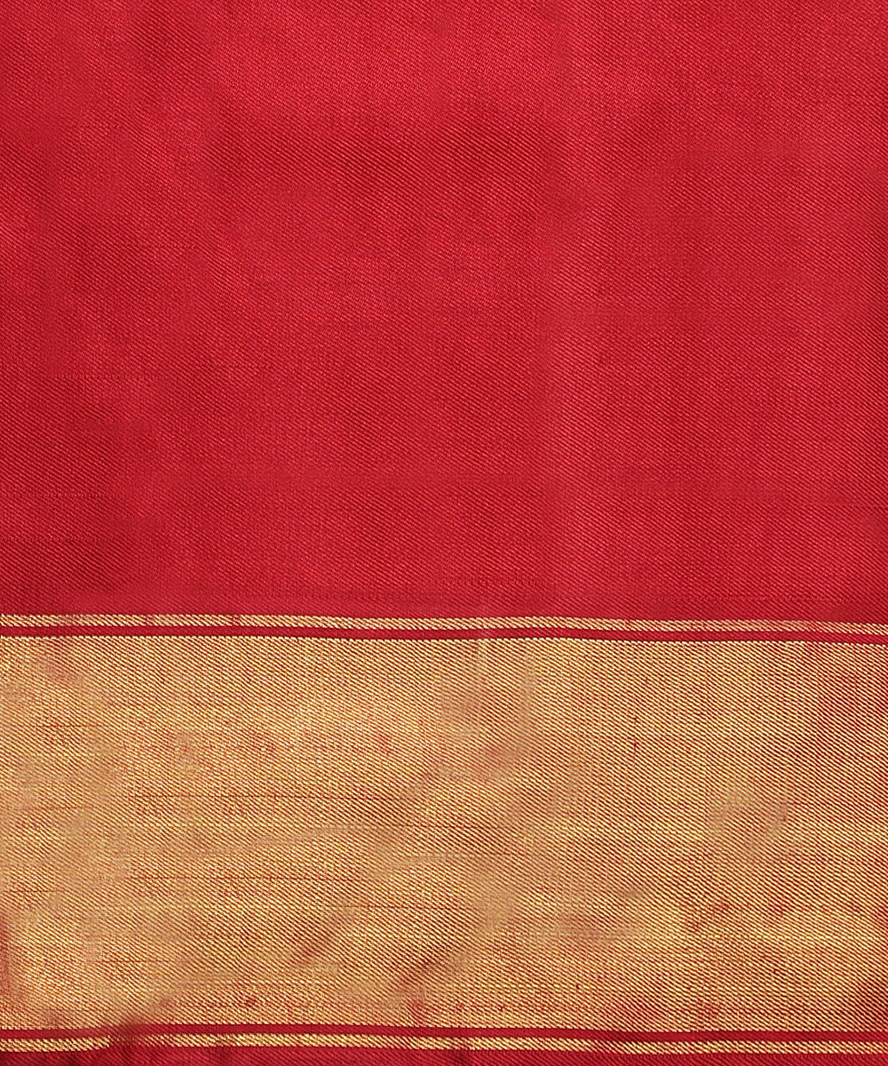 Peach_And_Maroon_Double_Shade_Handloom_Pure_Mulberry_Silk_Ikat_Patola_Saree_WeaverStory_05