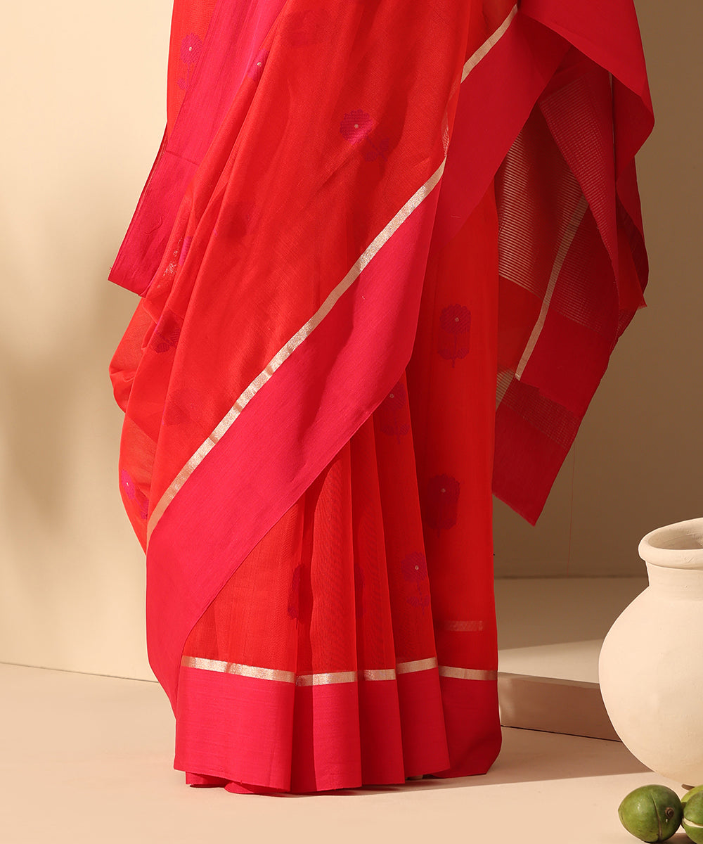 Handloom_Red_Pure_Cotton_Chanderi_Saree_All_Over_Flower_Motifs_WeaverStory_04