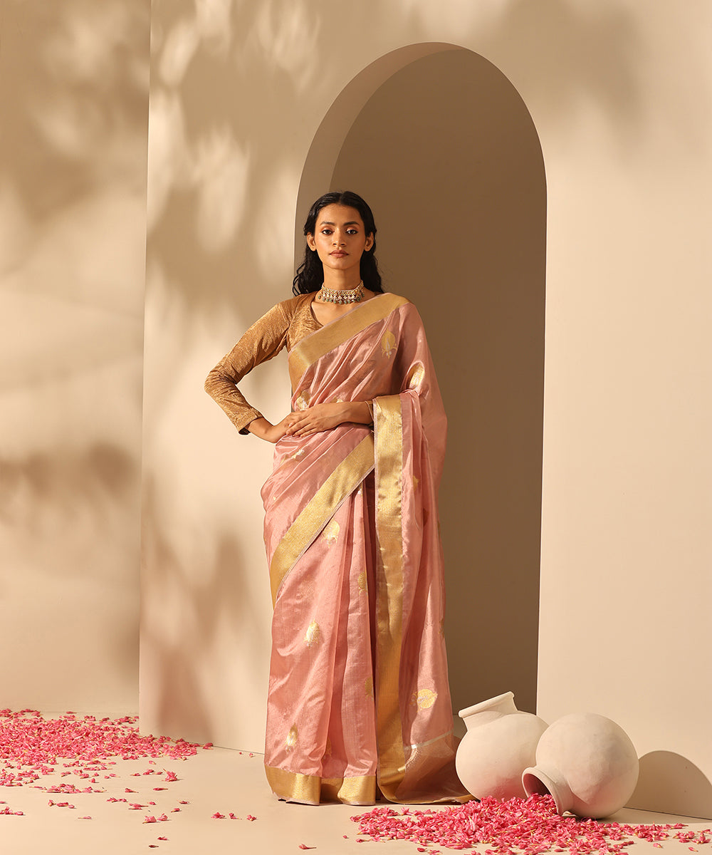 Pastel_Puce_Pink_Handloom_Pure_Chanderi_Silk_Saree_With_All_Over_Kadhwa_Sona_Rupa_Aanar_Motif_WeaverStory_02