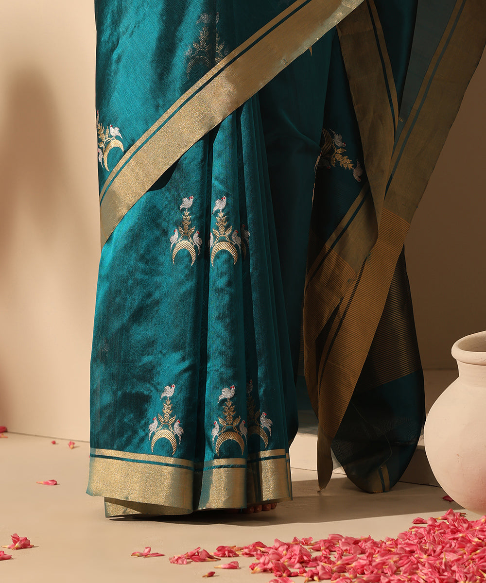 Handloom_Deep_Teal_Pure_Chanderi_Silk_Saree_With_All_Over_Chand_And_Chidiyaa_Motif_WeaverStory_04