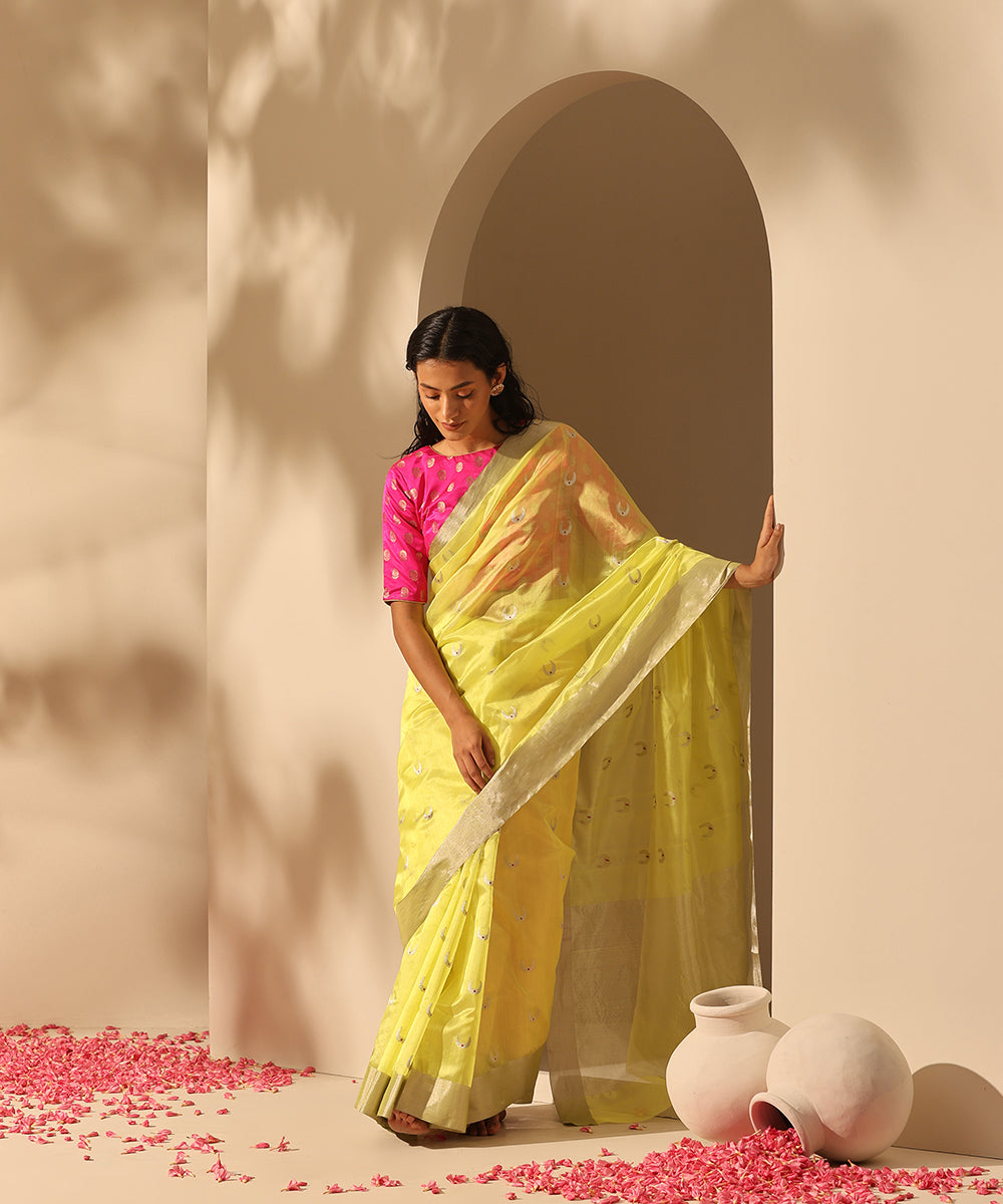 Neon_Green_Handloom_Pure_Chanderi_Silk_Saree_With_All_Over_Chand_Motif_WeaverStory_02