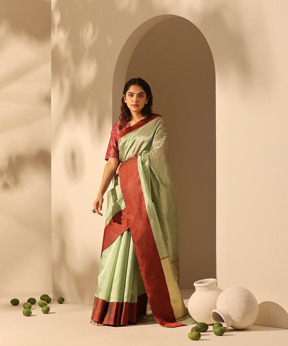 Handloom_Pastel_Olive_Plain_Pure_Chanderi_Silk_Saree_With_Maroon_Mashroo_Border_WeaverStory_02