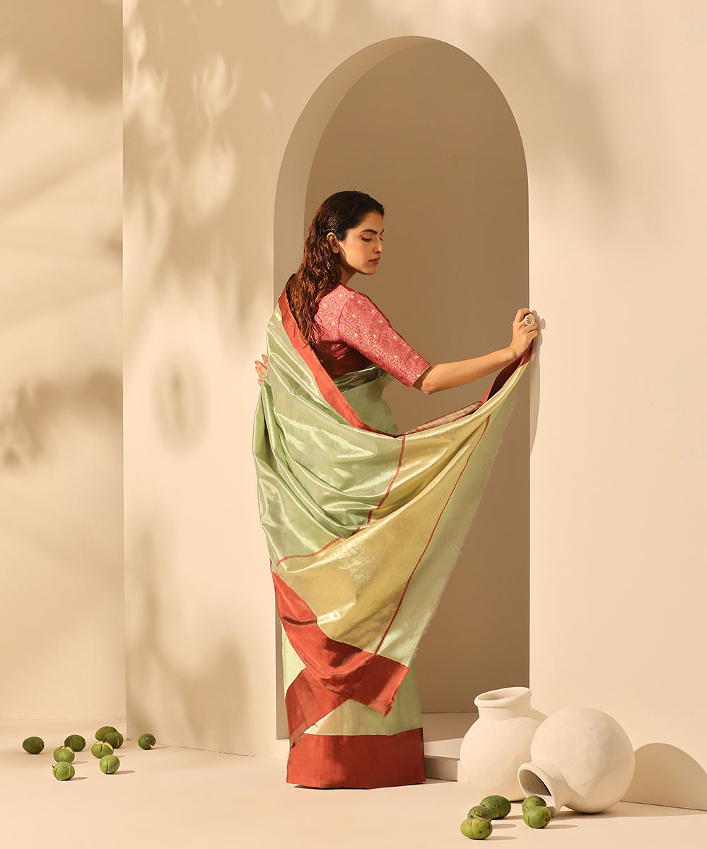 Handloom_Pastel_Olive_Plain_Pure_Chanderi_Silk_Saree_With_Maroon_Mashroo_Border_WeaverStory_03