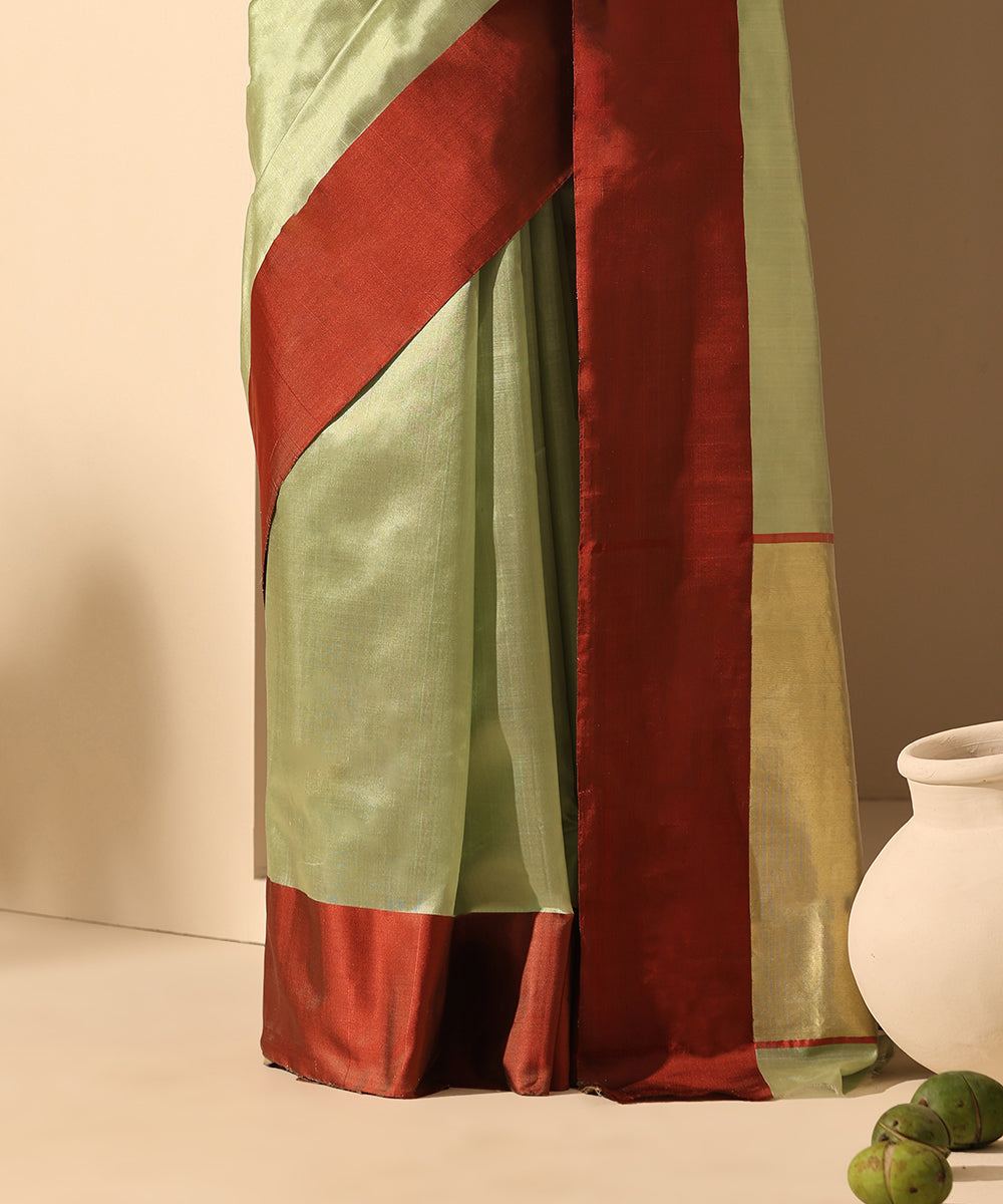 Handloom_Pastel_Olive_Plain_Pure_Chanderi_Silk_Saree_With_Maroon_Mashroo_Border_WeaverStory_04