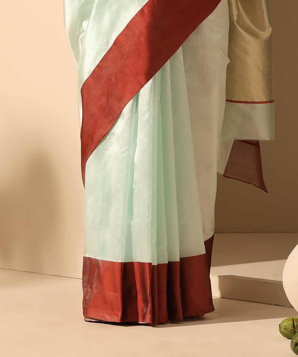 Sky_Blue_Handloom_Plain_Pure_Chanderi_Silk_Saree_With_Maroon_Mashroo_Border_WeaverStory_04