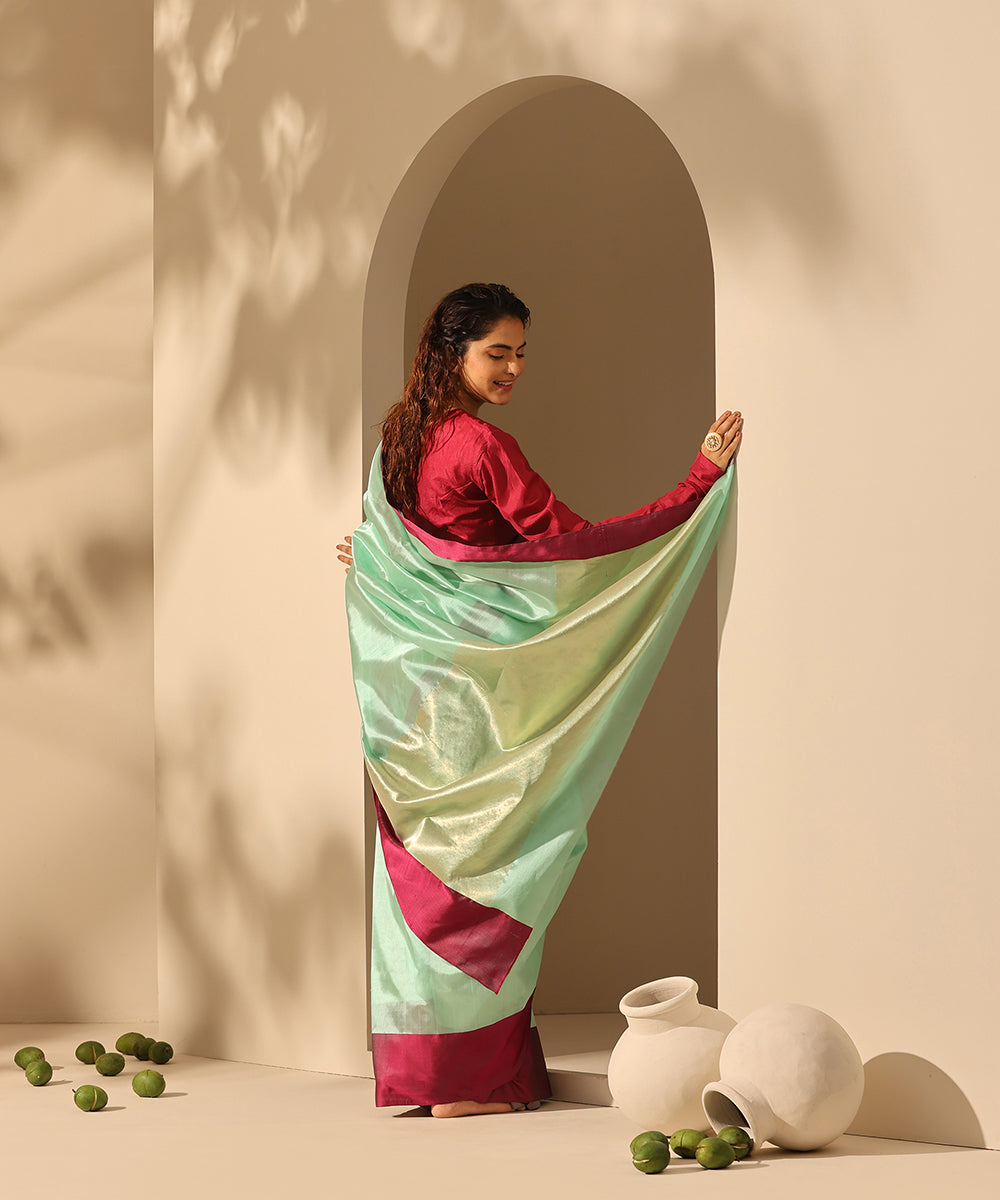Pastel_Mint_Green_Handloom_Plain_Pure_Chanderi_Silk_Saree_With_Border_WeaverStory_03