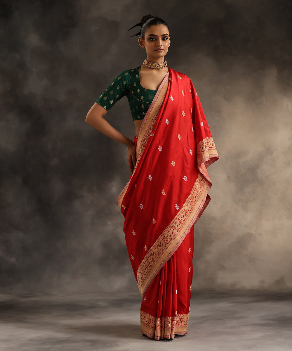 Handloom_Red_Pure_Katan_Silk_Banarasi_Saree_With_Sona_Rupa_Booti_WeaverStory_02