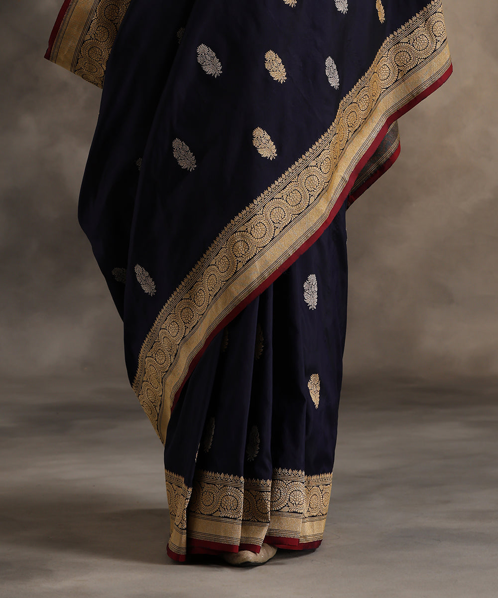 Navy_Blue_Handloom_Pure_Katan_Silk_Banarasi_Saree_All_Over_Sona_Rupa_Kadhwa_Booti_WeaverStory_04