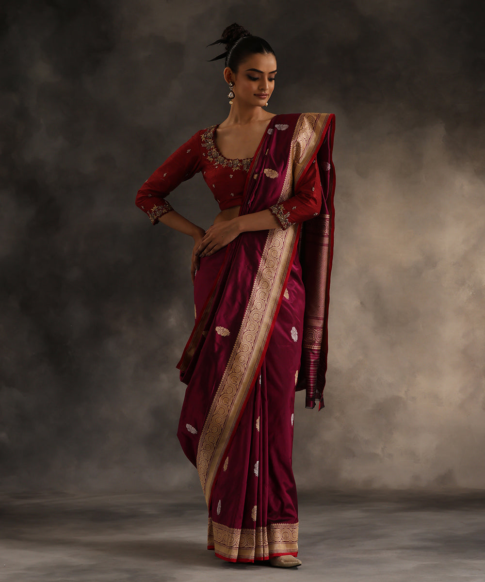 Plum_Handloom_Pure_Katan_Silk_Banarasi_Saree_With_All_Over_Sona_Rupa_Booti_WeaverStory_02