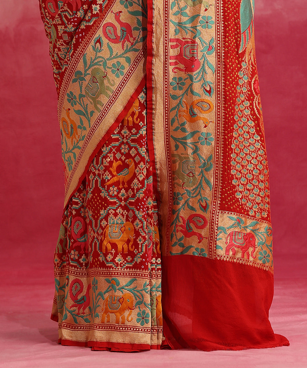 Handloom_Red_Pure_Georgette_Banarasi_Bandhej_Saree_With_Shikargah_Paithani_Border_WeaverStory_04