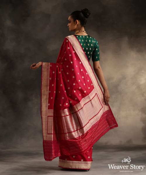 Magenta_Handloom_Pure_Katan_Silk_Banarasi_Saree_With_Asharfi_Booti_WeaverStory_03