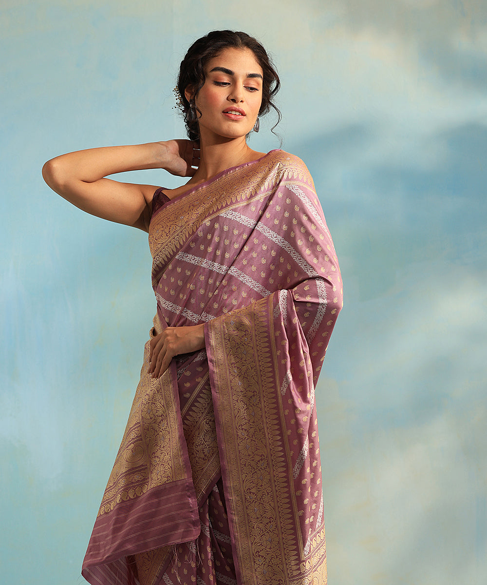 Mauve_Handloom_Pure_Katan_Silk_Banarasi_Saree_With_Sona_Rupa_Zari_And_Kadhwa_Diagonal_Bel_WeaverStory_01