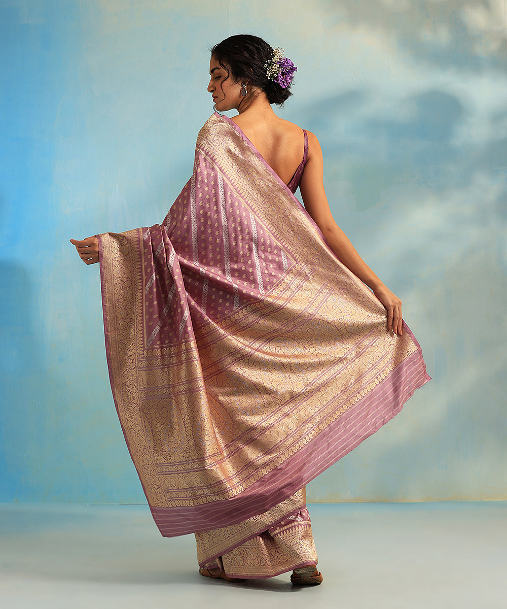 Mauve_Handloom_Pure_Katan_Silk_Banarasi_Saree_With_Sona_Rupa_Zari_And_Kadhwa_Diagonal_Bel_WeaverStory_03