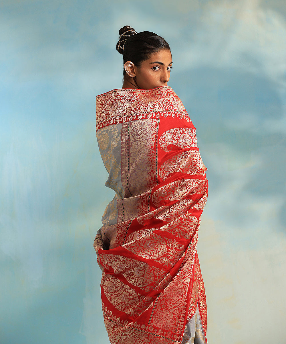 Powder_Blue_Handloom_Pure_Katan_Tissue_Banarasi_Saree_With_Red_Kadhiyal_Border_WeaverStory_01