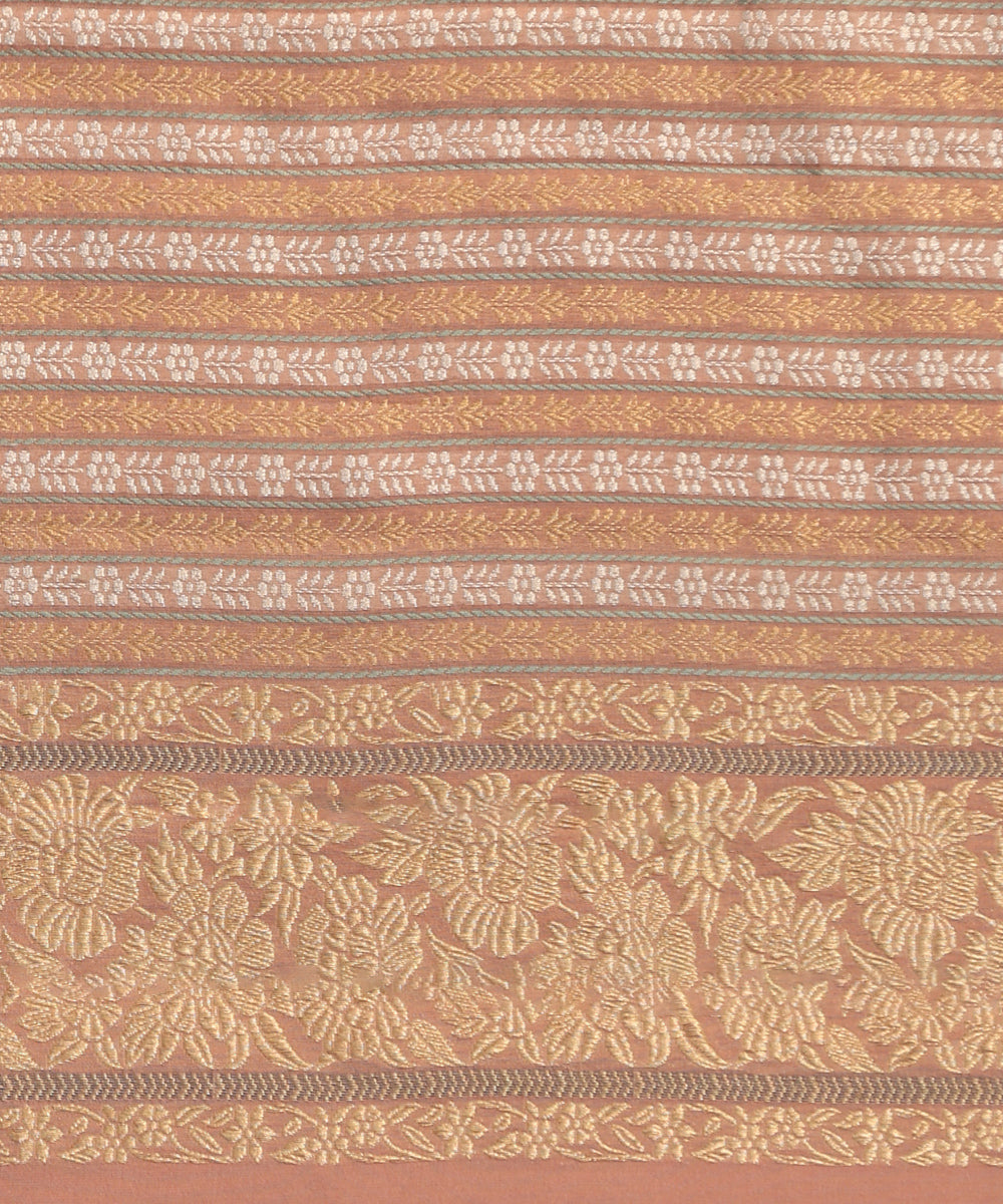 Pistachio_Green_Handloom_Pure_Kora_Silk_Banarasi_Saree_With_Pink_Kadhwa_Border_WeaverStory_05