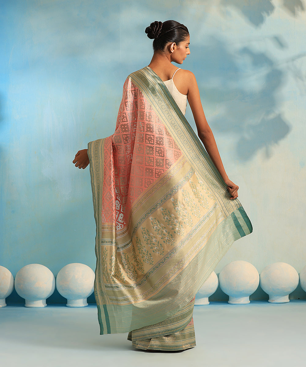 Handloom_Salmon_Pink_Pure_Kora_Tissue_Banarasi_Saree_With_Border_In_Teal_Green_WeaverStory_03