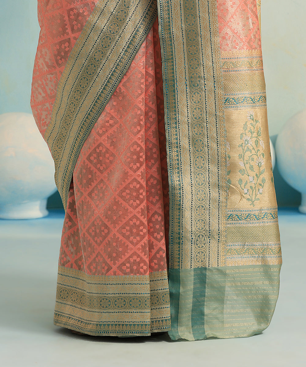 Handloom_Salmon_Pink_Pure_Kora_Tissue_Banarasi_Saree_With_Border_In_Teal_Green_WeaverStory_04