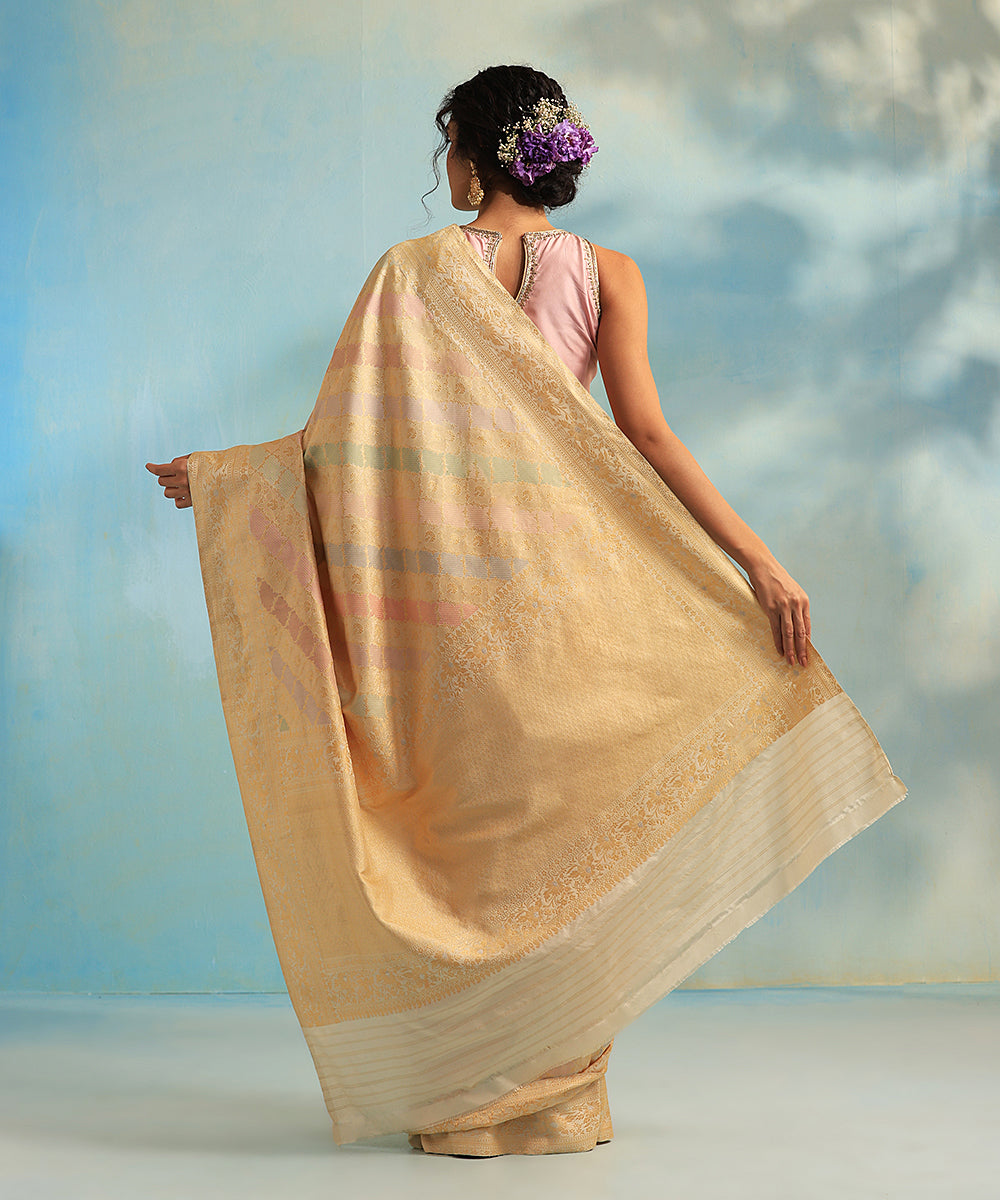 Handloom_Offwhite_Katan_Tissue_Banarasi_Rangkaat_Saree_With_Kadhwa_Border_WeaverStory_03